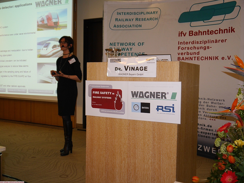 01_02_Vinage_IFV-BAHNTECHNIK_FS_2015_IFV_Bahntechnik_Copyright2015.JPG - Dr. Isabelle VINAGE (Leiterin Rail) - [Wagner Schweiz AG; Wallisellen / Switzerland]:New Technologies for Air Sampling Systems in Rail Vehicles: Functional Principle, SIL II approval and Examples of Use